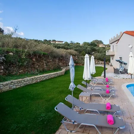 Chreal 210 Sqm * Filaki