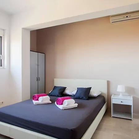 Chreal 210 Sqm Filaki