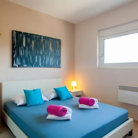 Chreal 210 Sqm Villa Filaki